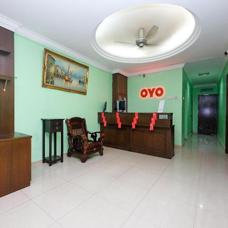 Oyo 89759 Gold Jerantut Hotel Экстерьер фото